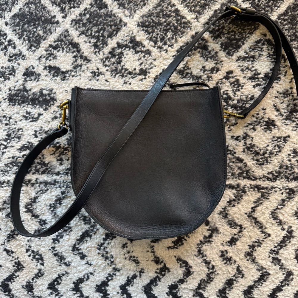 Madewell The Transport Leather Saddle Bag with Extra Webbing strap